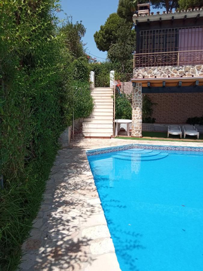 Villa Con Piscina Privada Торремолинос Экстерьер фото